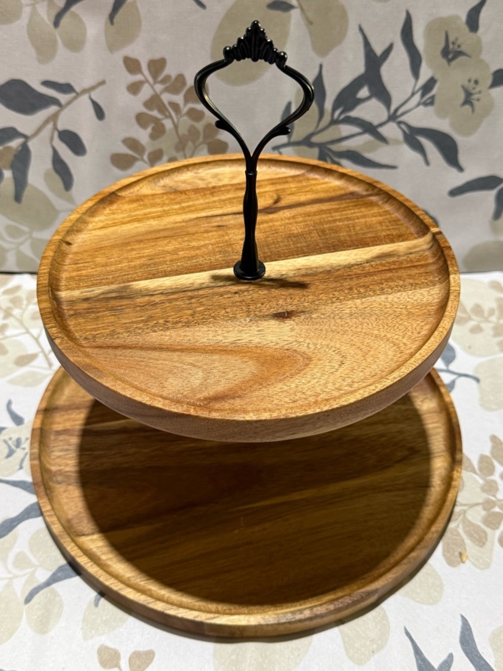 Two-Tier Wooden serving tray- Darker wood - Picture 2 of 4